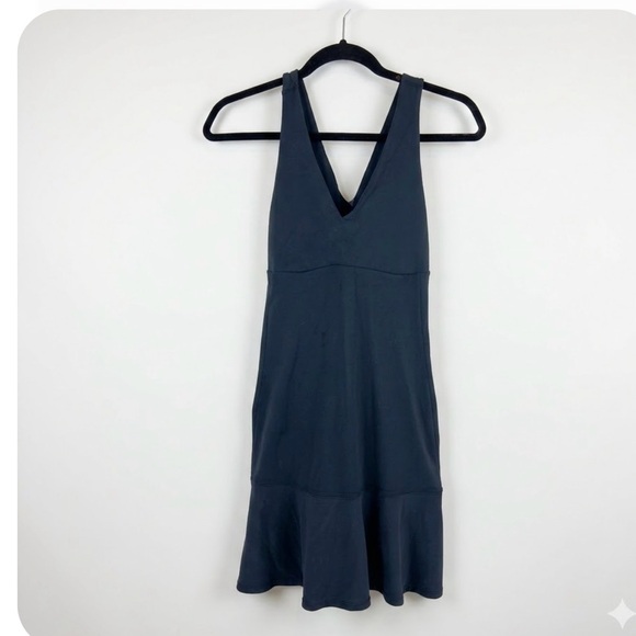 ✨ All in Motion | Navy Blue Exercise Dress with Built-in Shelf Bra - Size M - Picture 2 of 3